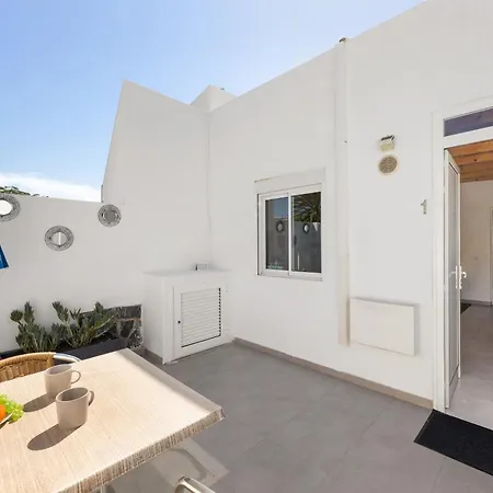 Alma 1 By Escape Apartman